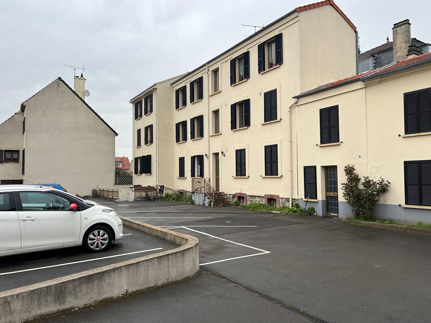 Appartement Rue Pierre Brossolette à Neuilly-sur-Marne