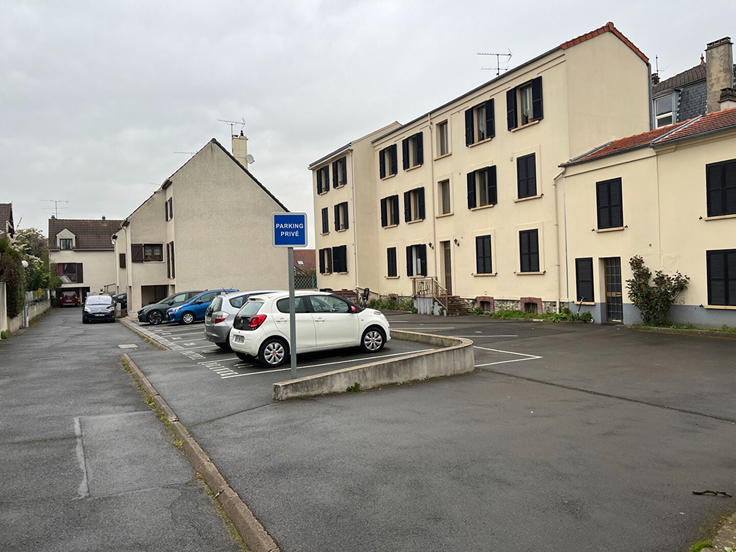 Appartement Rue Pierre Brossolette à Neuilly-sur-Marne