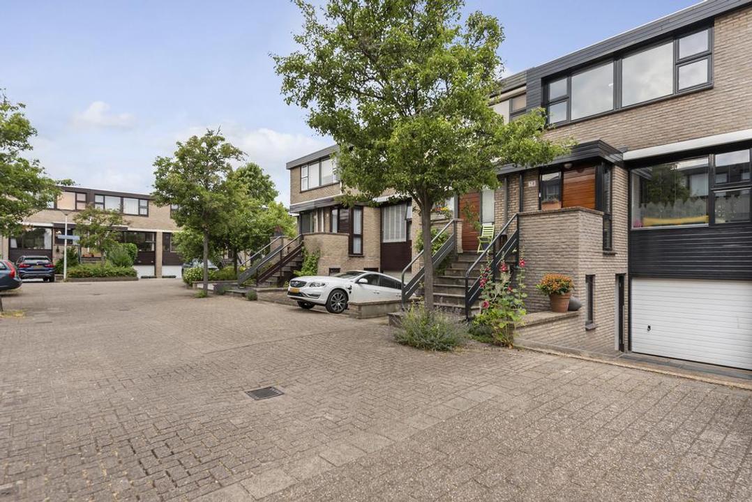 Woonhuis aan de Baronielaan in Wassenaar