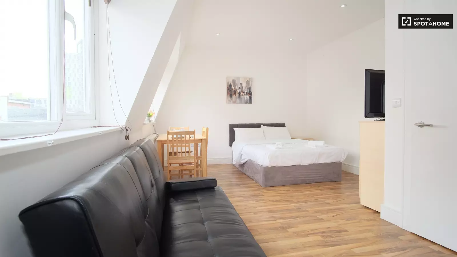 Flat Catlin Street in Greater London