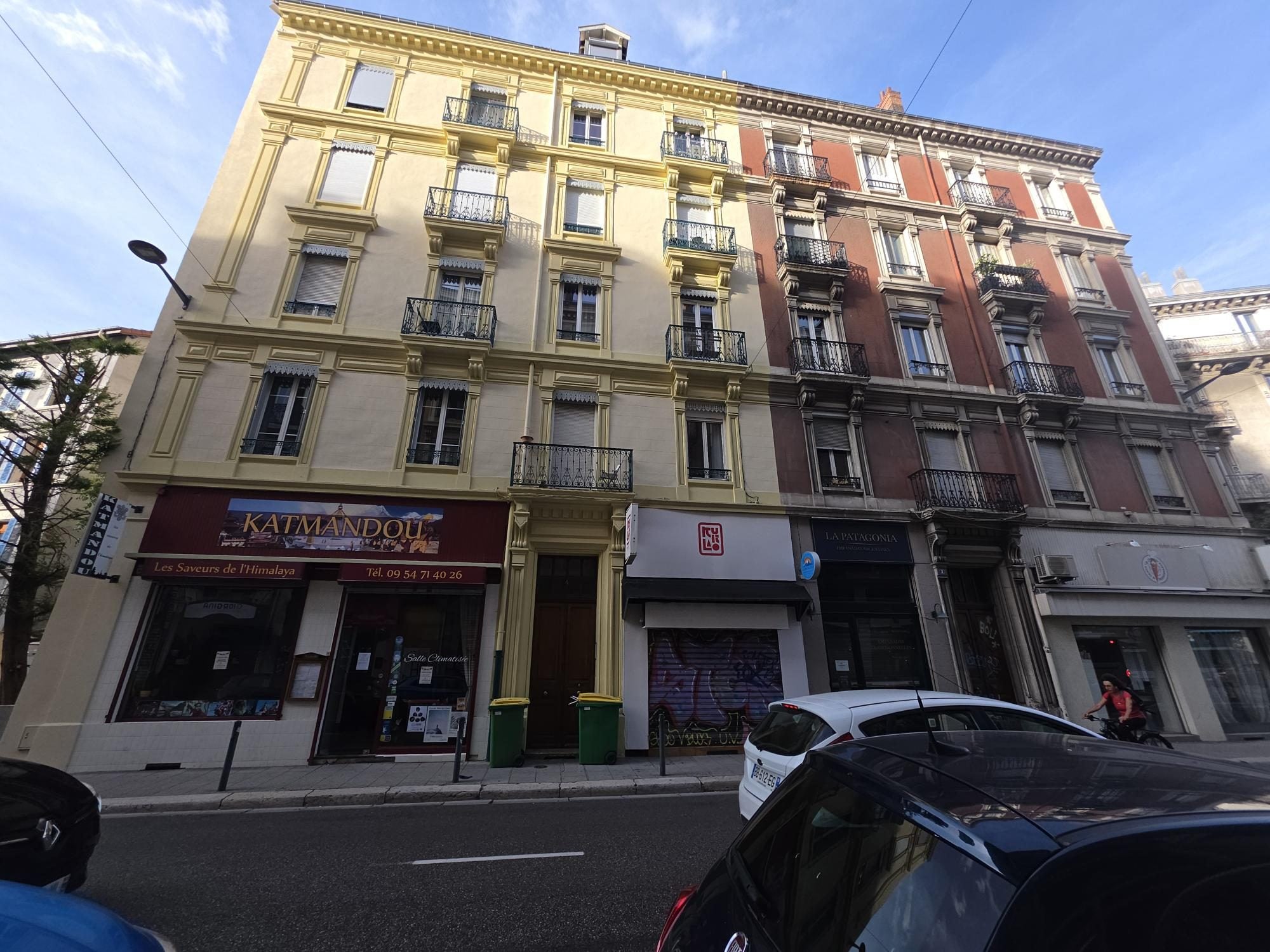 Flat Rue Condorcet in Grenoble