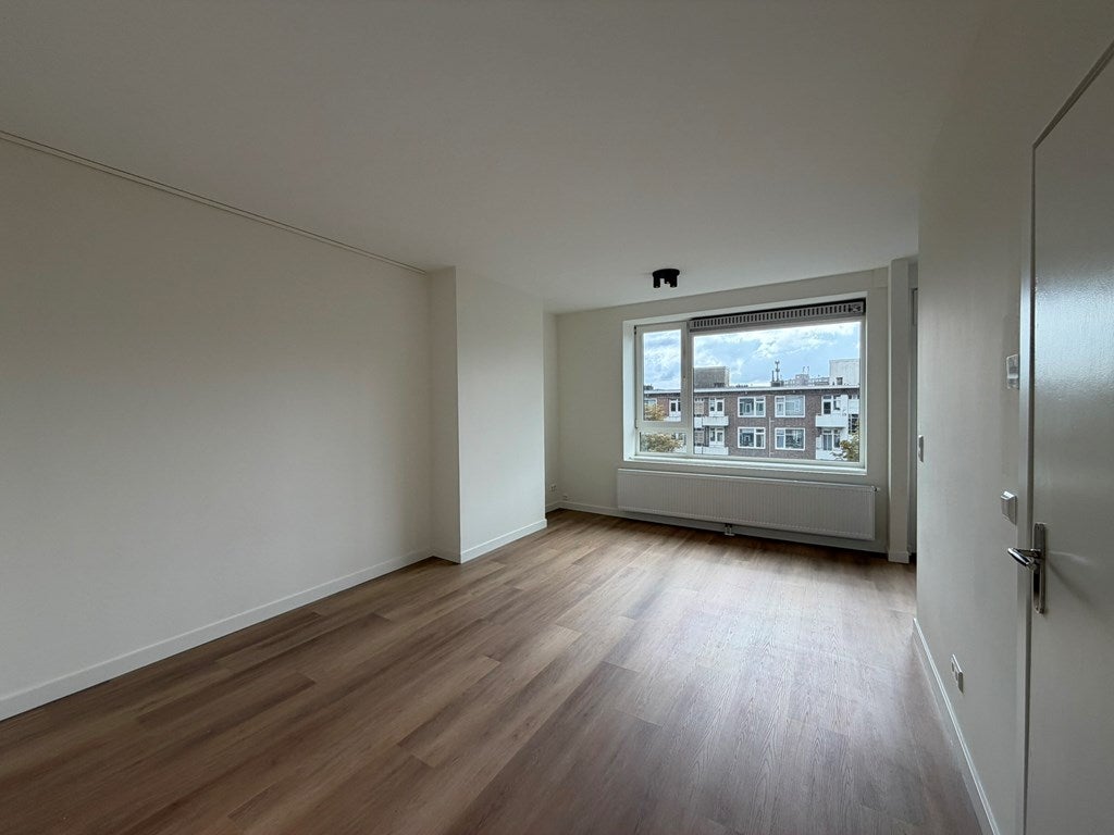 Appartement te huur: Admiraal de Ruyterweg 45E, Rotterdam