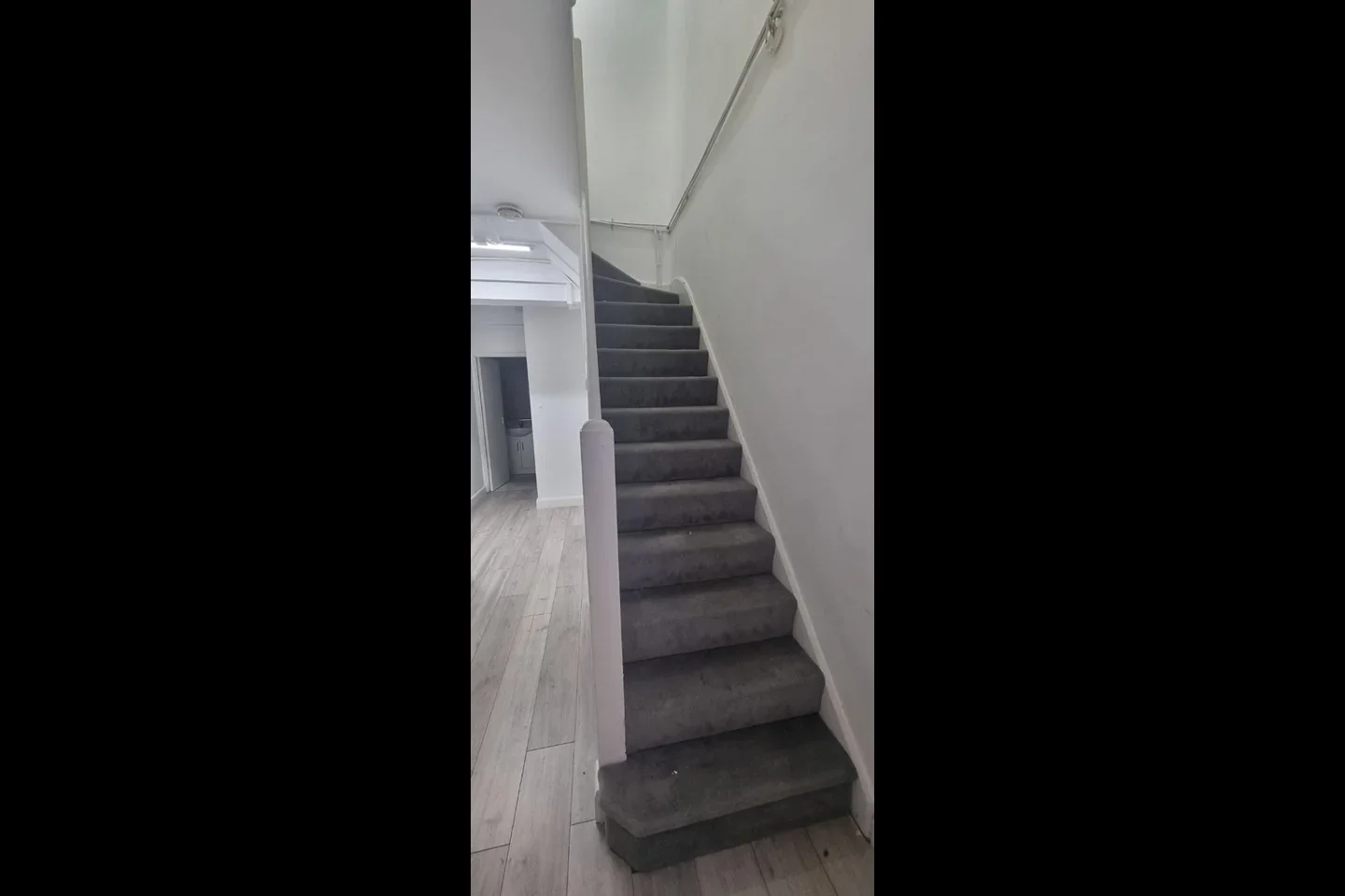 Room Tanner Street in Greater London