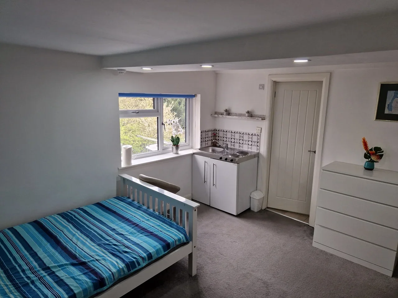 Room Main Road in Dartford
