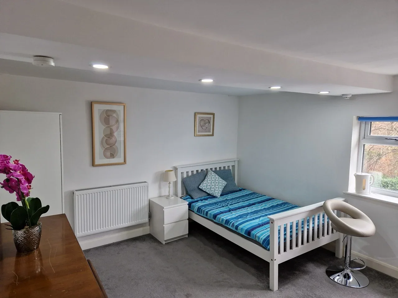 Room Main Road in Dartford
