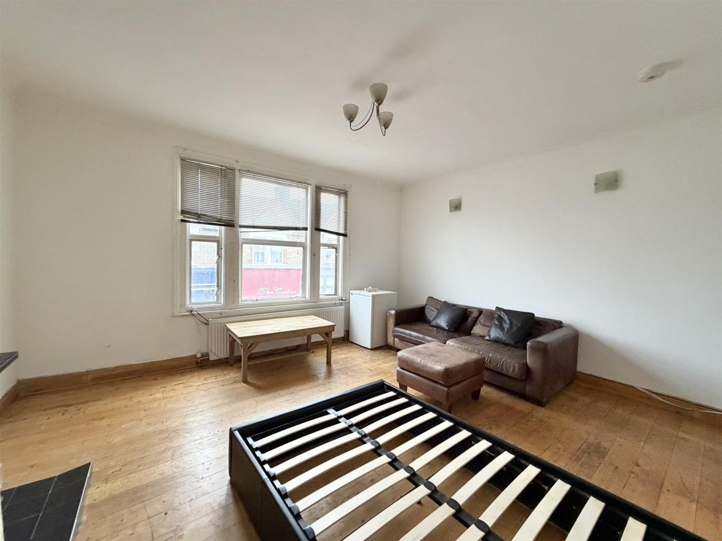 Room College Road in Greater London