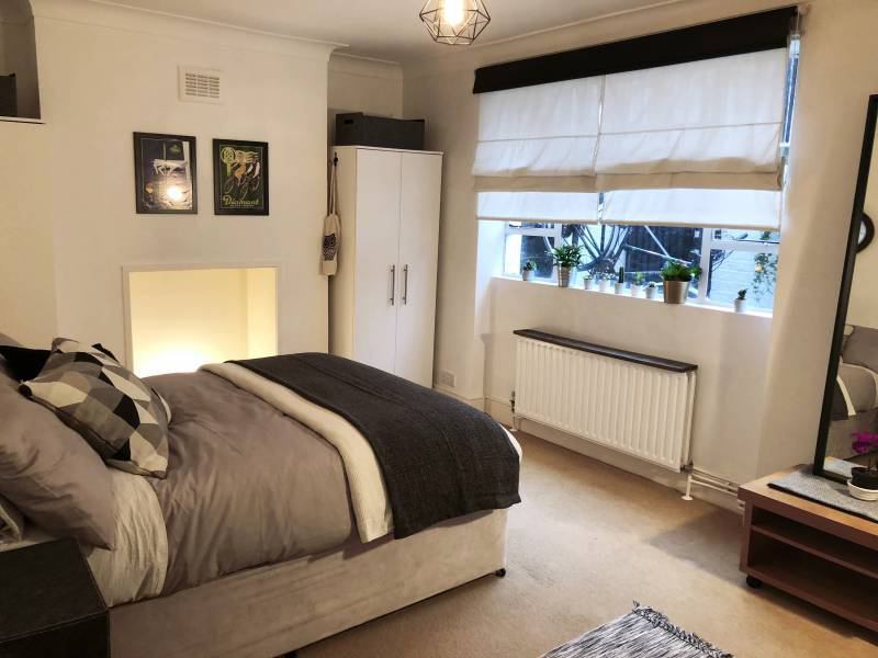 Room Southwark Bridge Road in Greater London