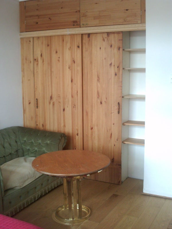 Room Windsor Crescent in Greater London