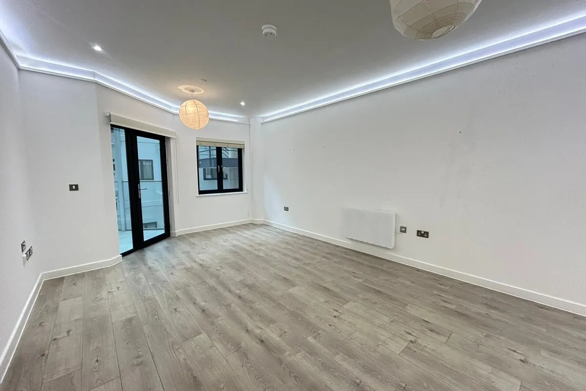 Flat Edinburgh Way in Harlow