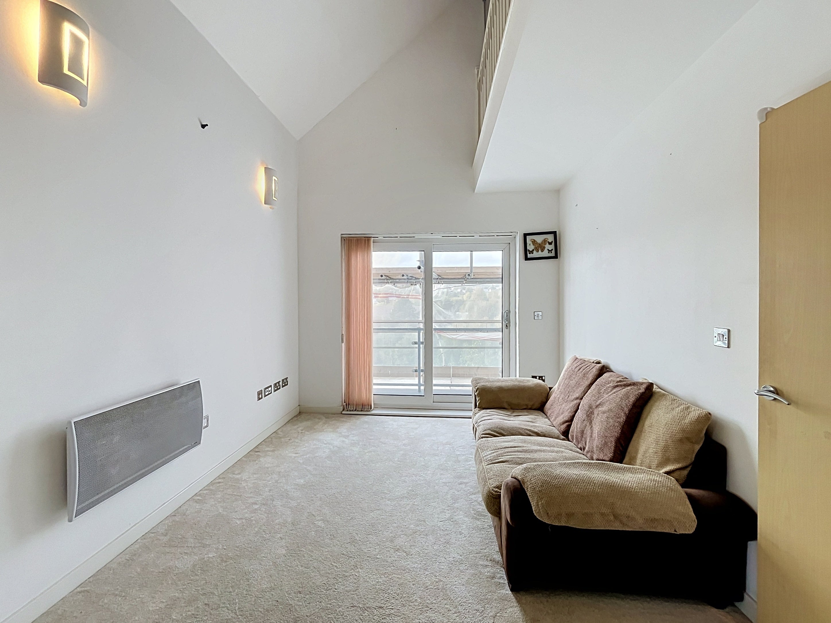 Flat Phoebe Road in Swansea
