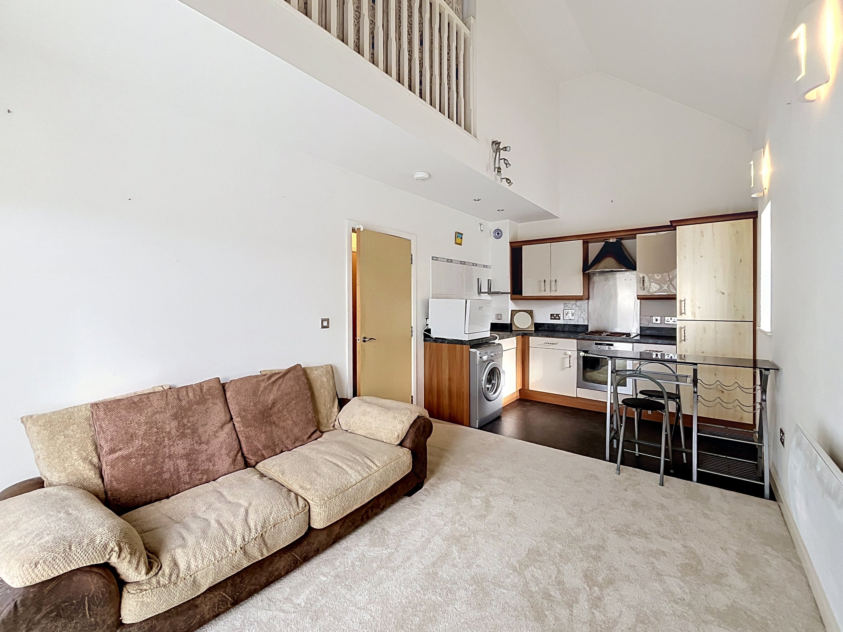 Flat Phoebe Road in Swansea