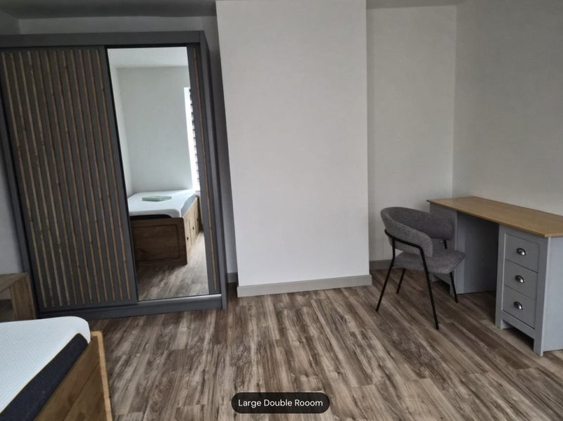 Room Aylminton Walk in Bristol