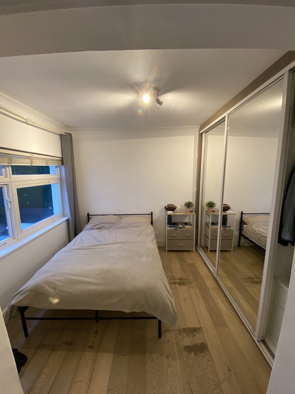 Room Gloucester Terrace in City of Westminster