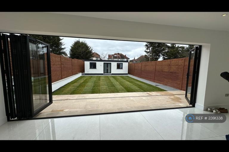 House Tolworth Rise North in Greater London