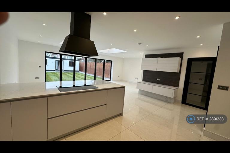House Tolworth Rise North in Greater London