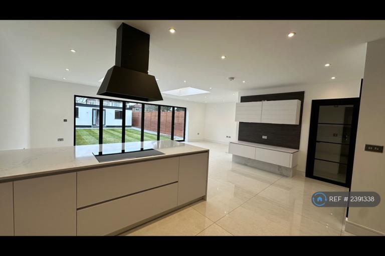 House Tolworth Rise North in Greater London