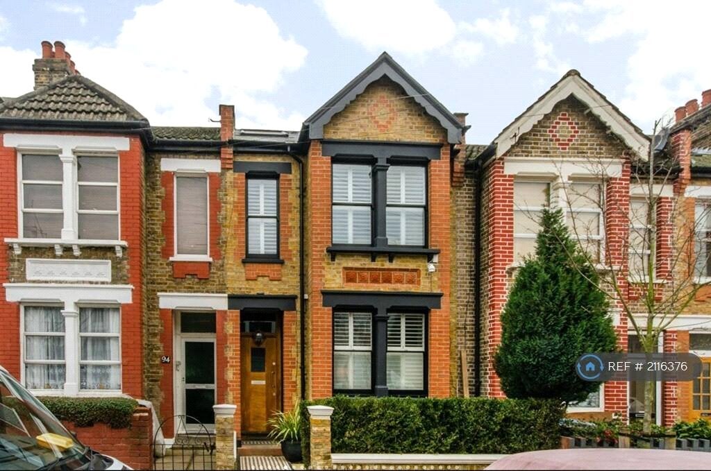 House Harlesden Gardens in Greater London