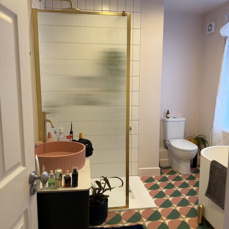 Room Dryden Road in Greater London