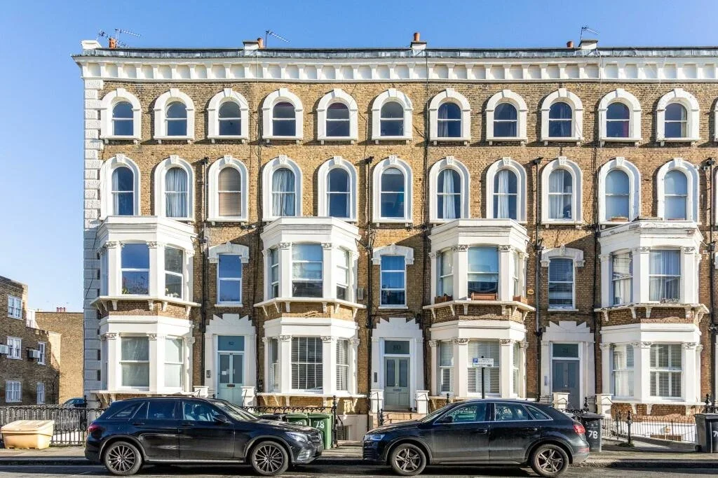 Flat Hannington Road in Greater London