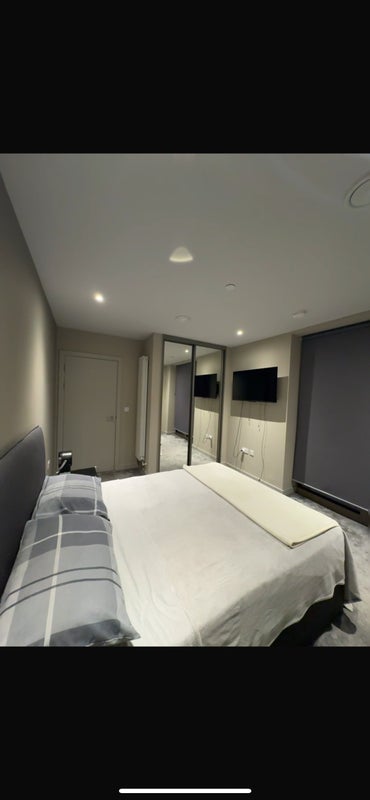 Room Railway Walk in Greater London