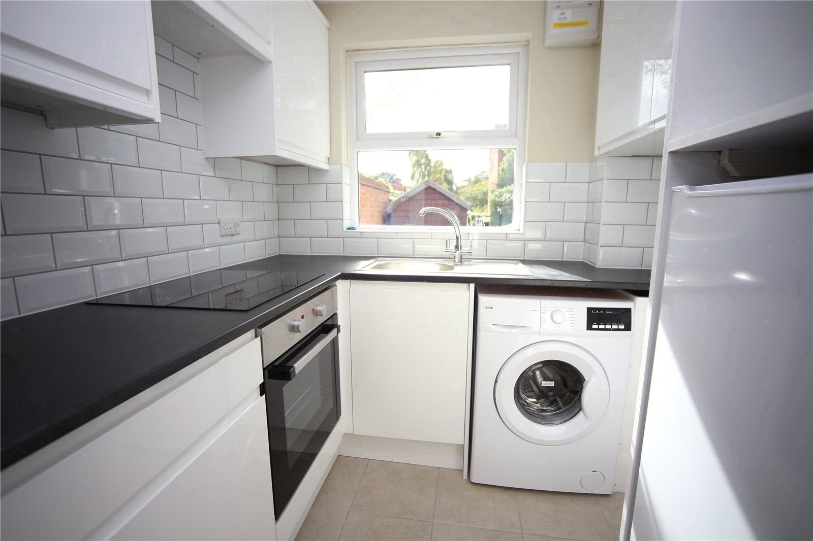 House Tom Price Close in Cheltenham