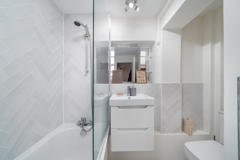 Flat Upper Cheyne Row in Greater London