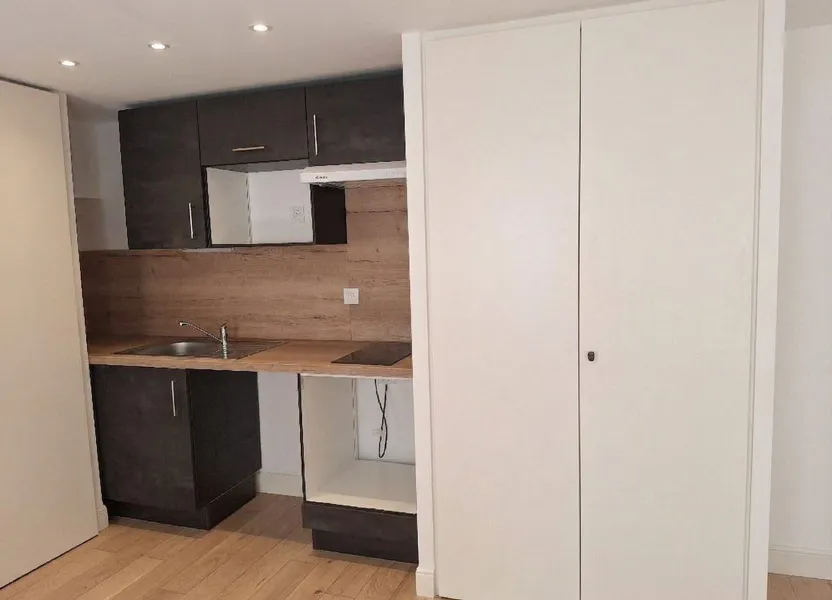 Flat Rue Rangueil in Nîmes