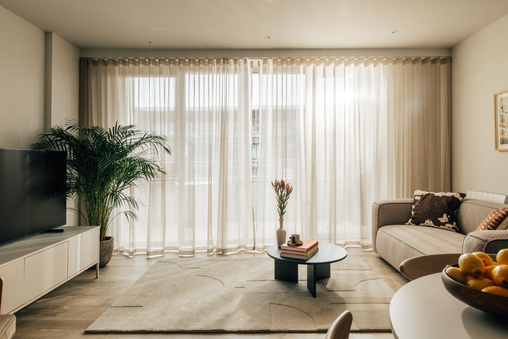 Flat Hepscott Road in Greater London
