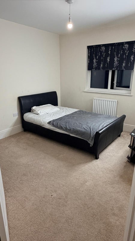 Room Hackness Road in Leicester