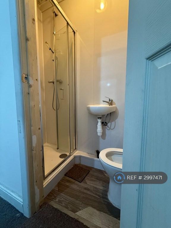 Room Lady Margaret Road in Greater London