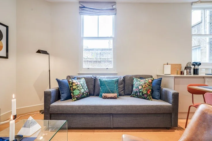 Flat Great Titchfield Street in City of Westminster