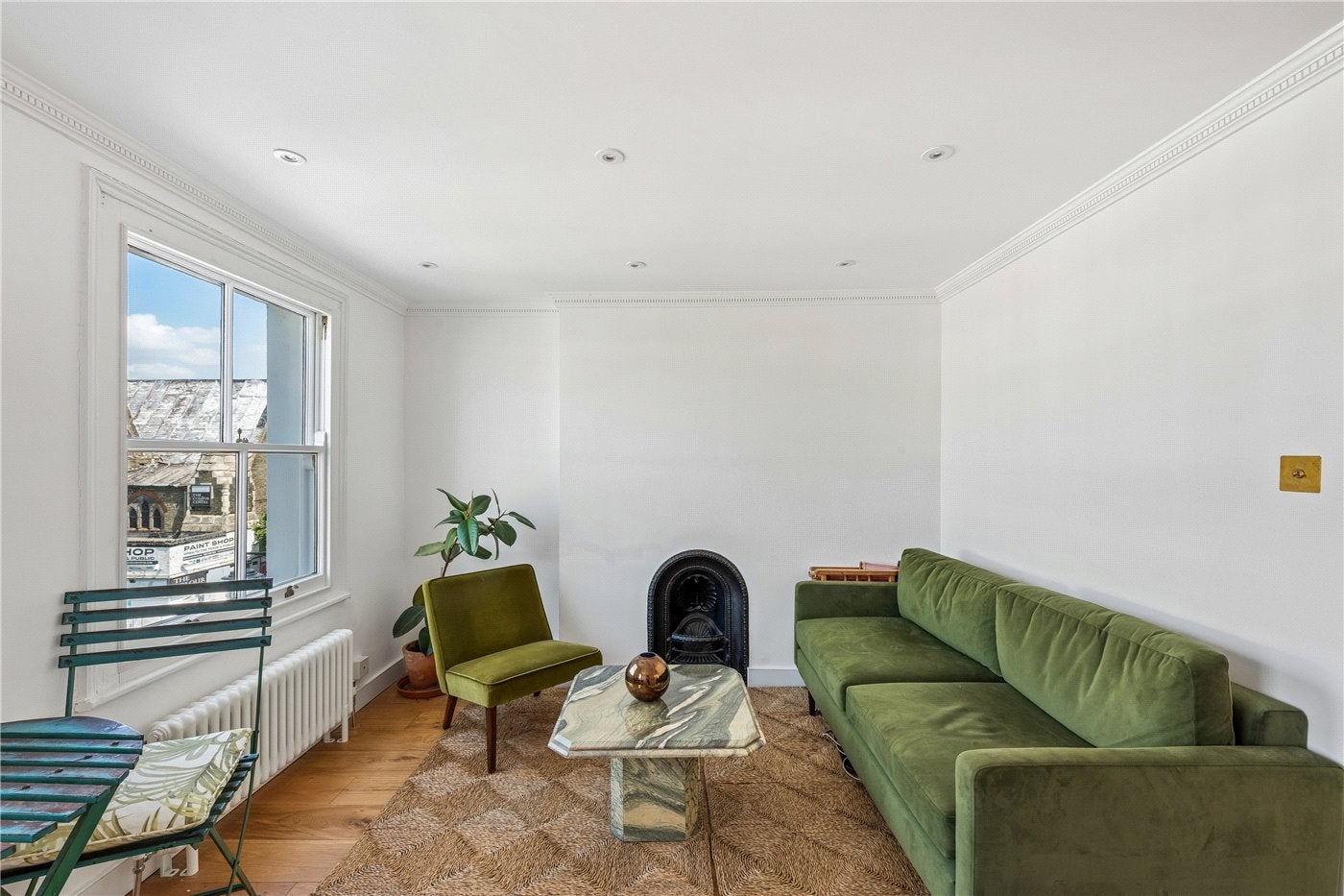 Flat Offord Road in Greater London