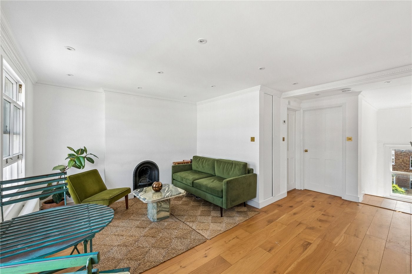 Flat Offord Road in Greater London