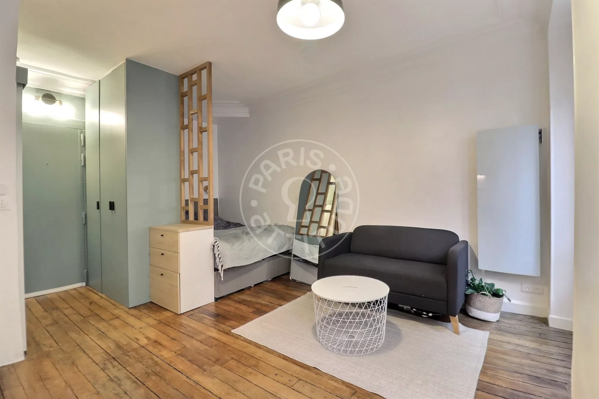 Flat Rue Sauffroy in Paris