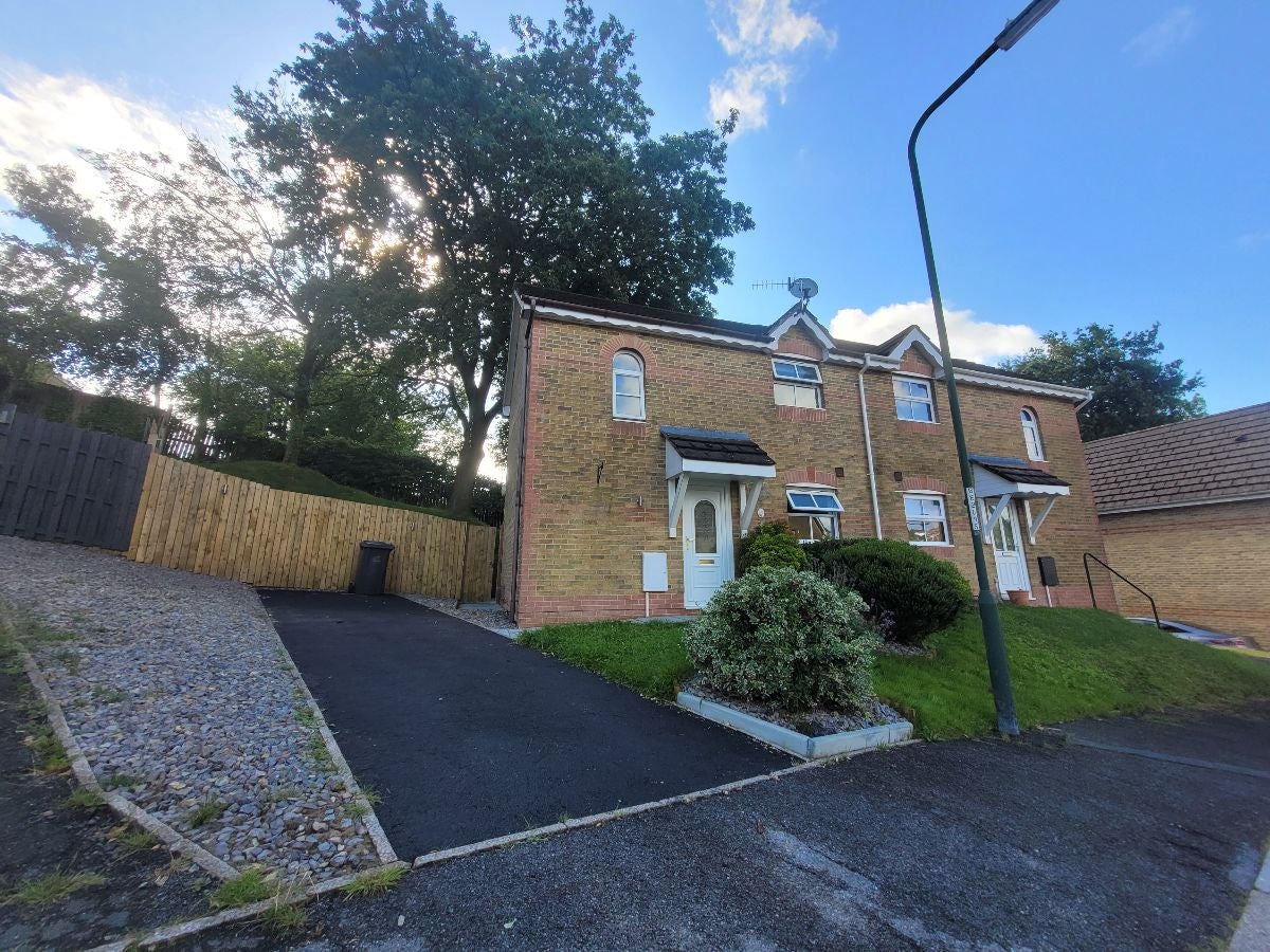 House Elmwood Grove in Tredegar