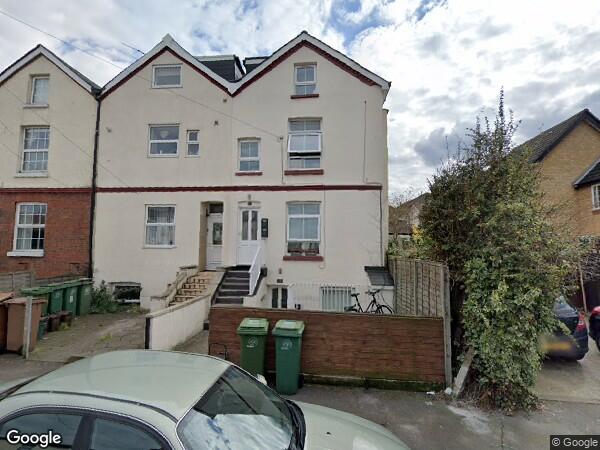 Flat Waterloo Road in Greater London