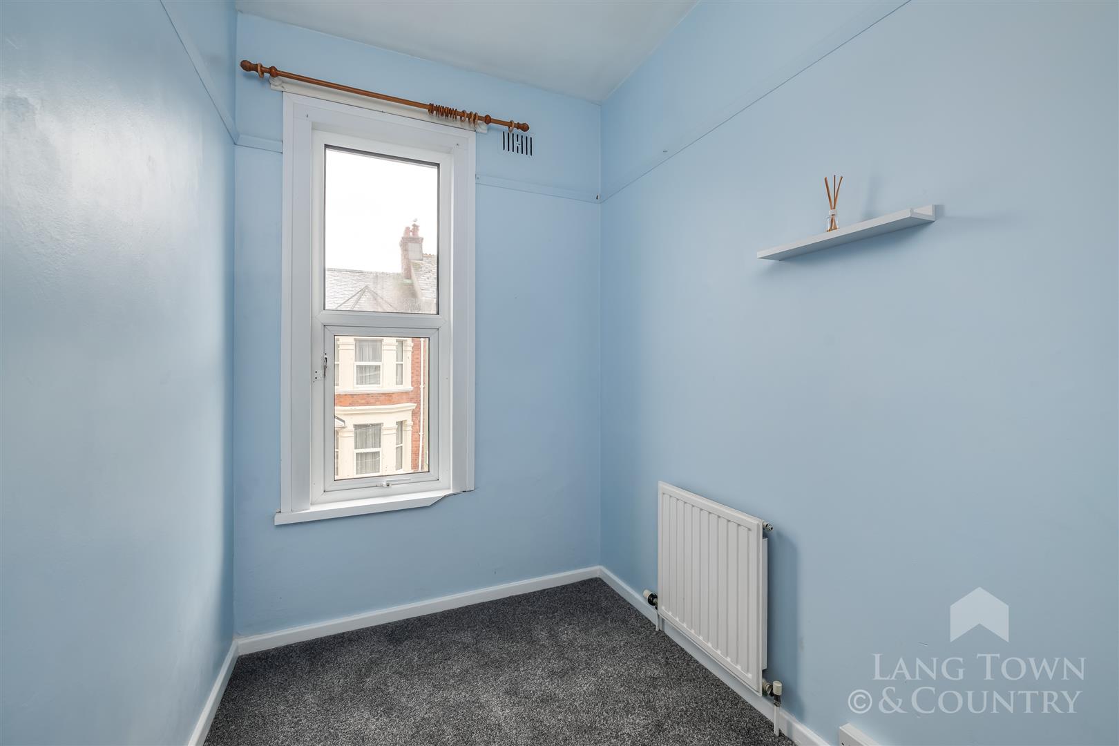 Flat Welbeck Avenue in Plymouth