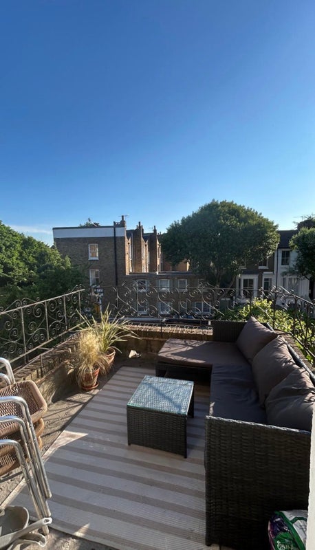 Room Cornwallis Road in Greater London