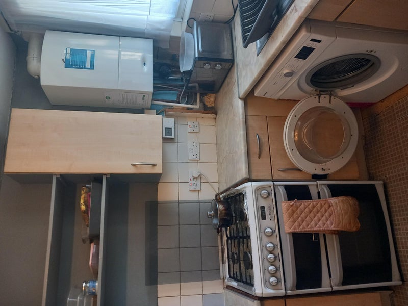 Room Clement Close in Greater London