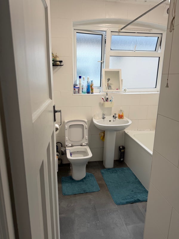 Room Gracefield Gardens in Greater London