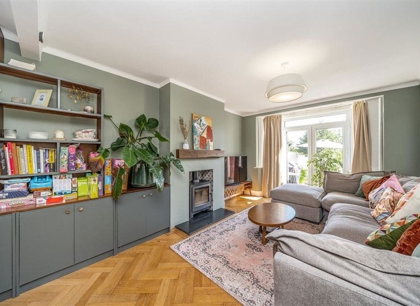 House Vincent Gardens in Greater London