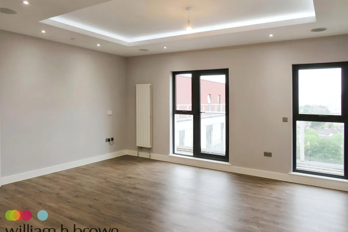 Flat Victoria Avenue in Southend-on-Sea