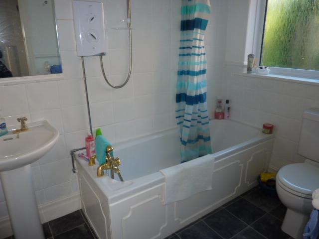 Flat Addycombe Terrace in Newcastle upon Tyne