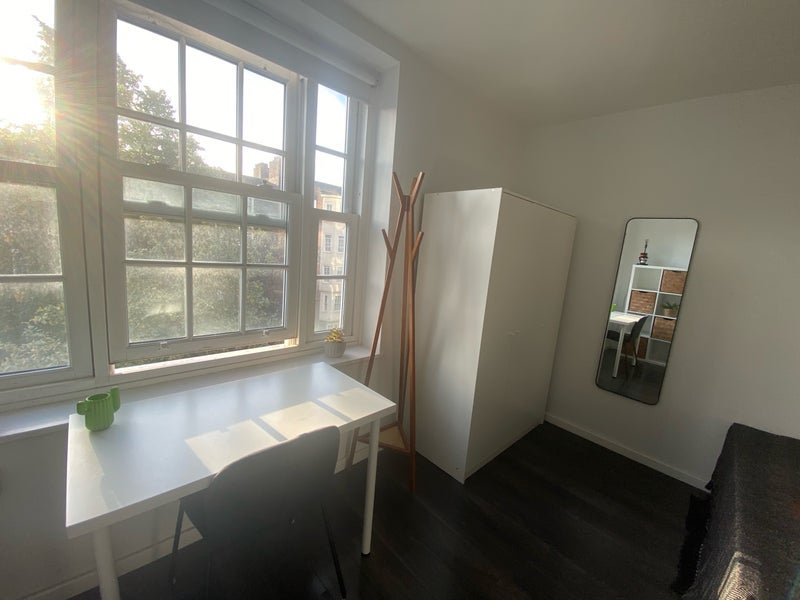 Room Tyers Street in Greater London