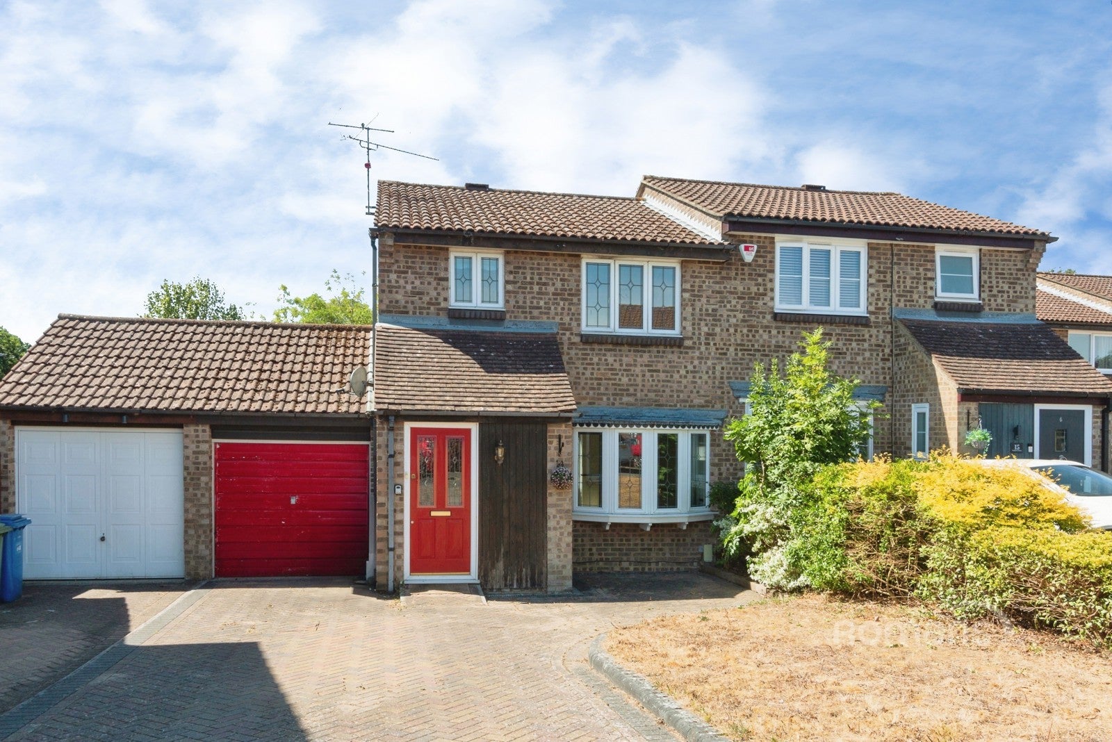 House Wargrove Drive in Sandhurst