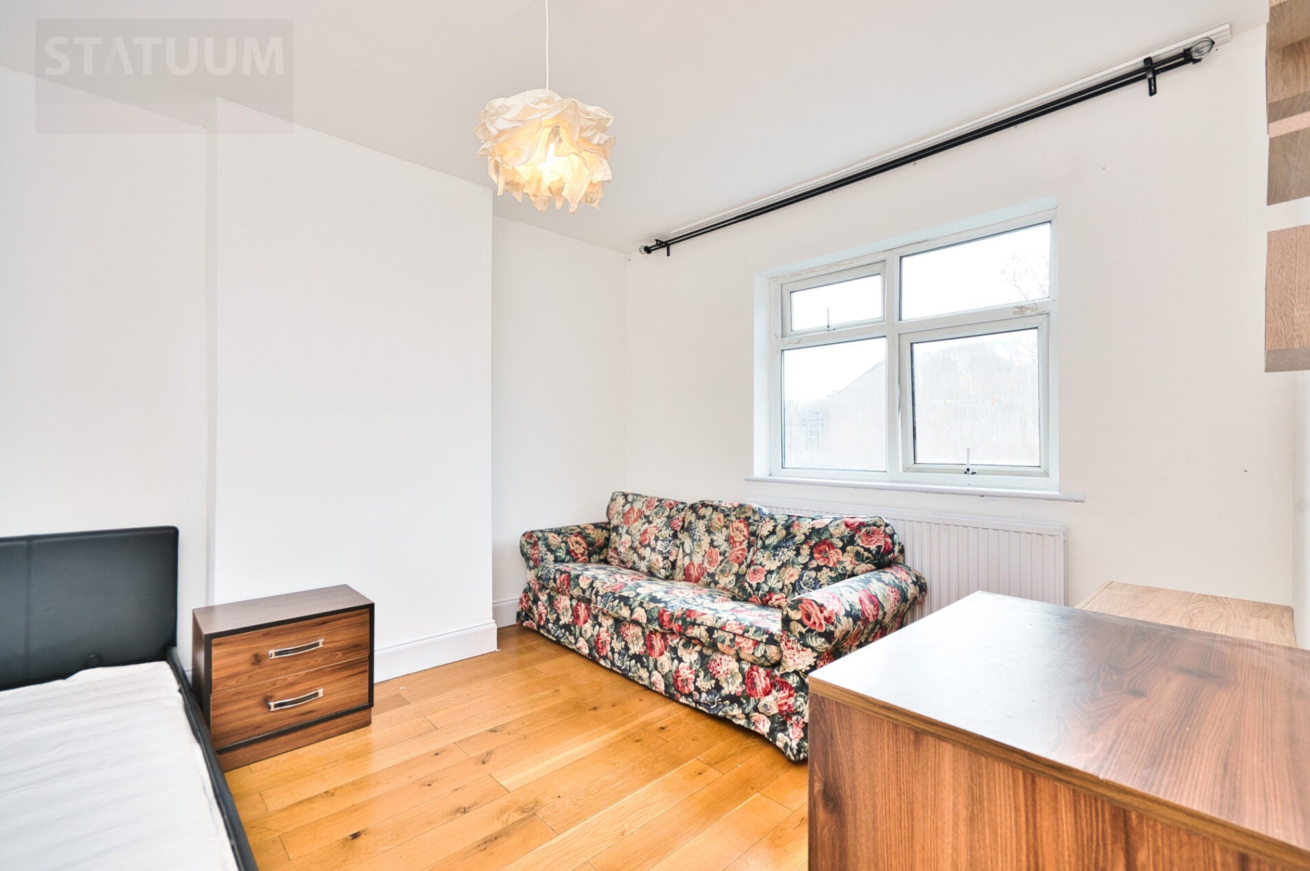 Flat Romford Road in London
