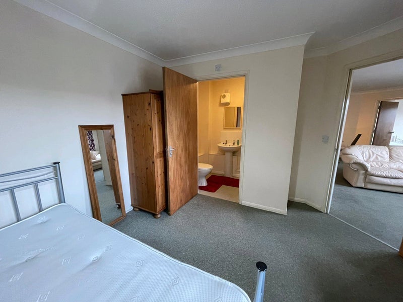 Room Alfreton Road in Nottingham