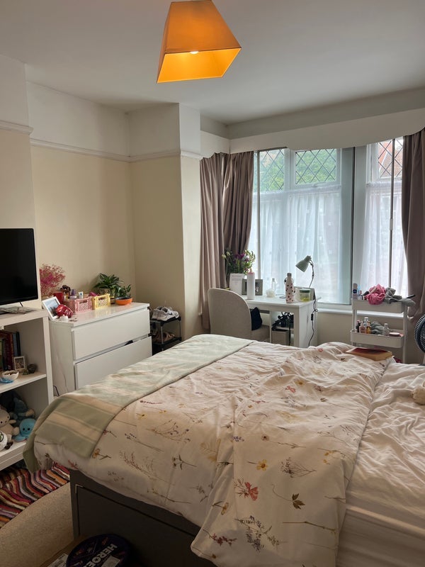 Room Western Avenue in Cardiff