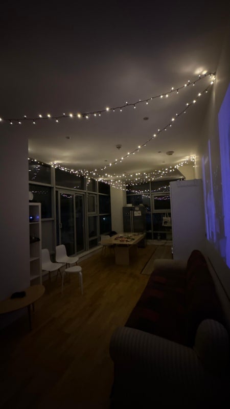 Room Commercial Road in Greater London