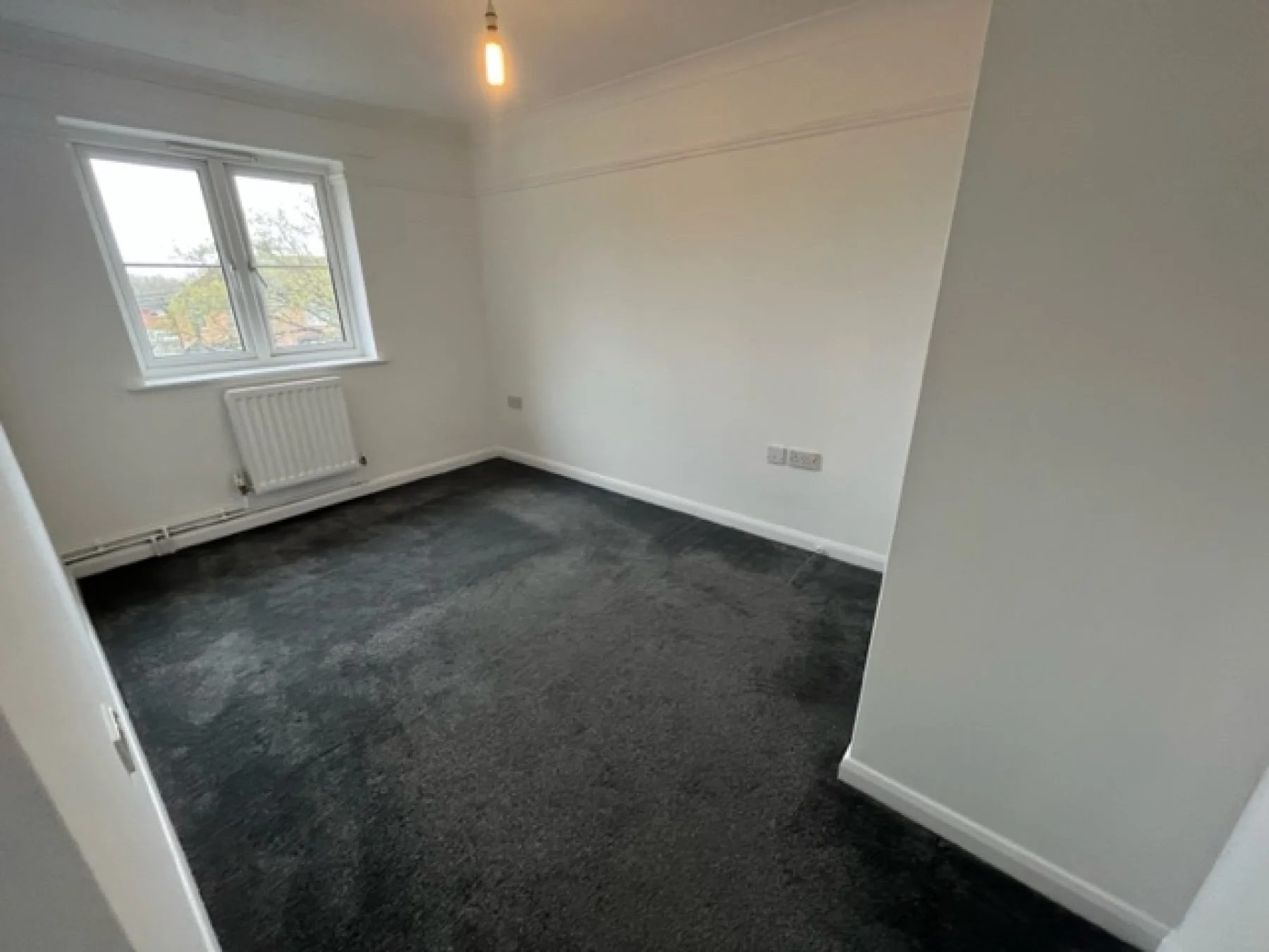 Flat Wildern Lane in Hedge End
